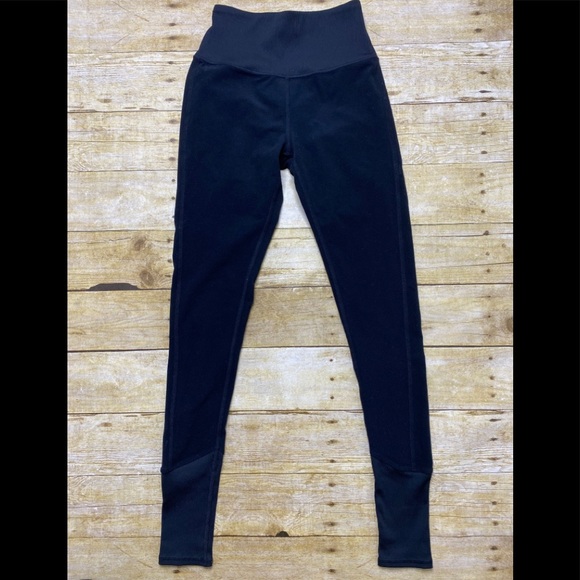 Alo High-Waist Alosoft Lounge Legging - Picture 3 of 4